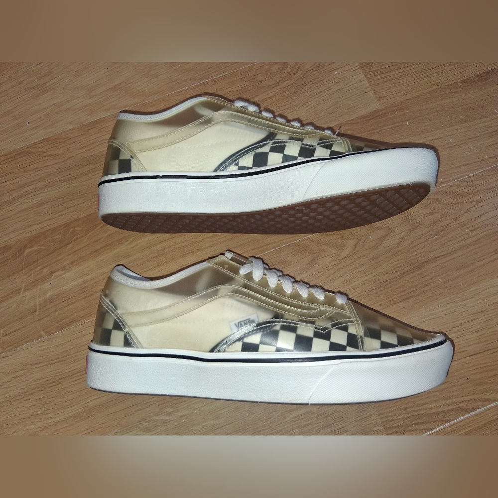 Men's Vans Comfy Cush Sneakers Preowned Size 9.0